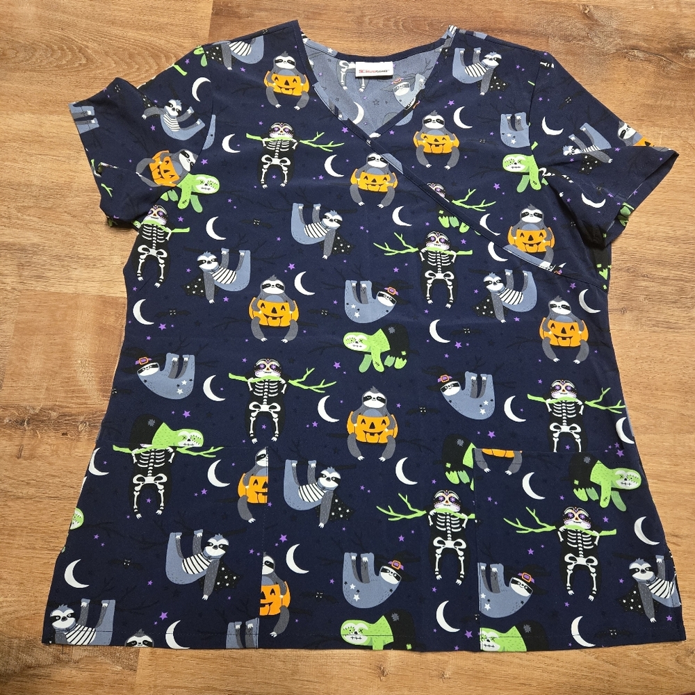 Scrubstar Halloween Sloth Themed Large Scrub Top Pumpkins Skeletons